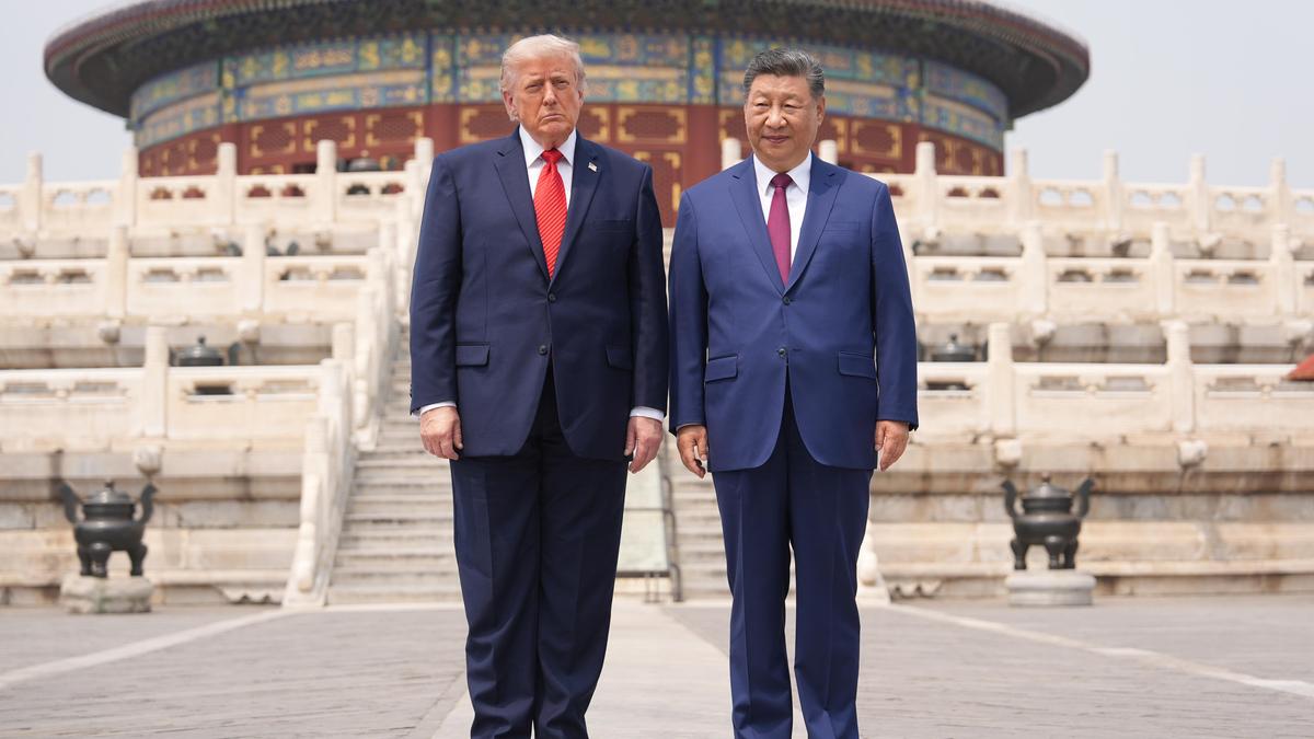 Trump and Xi Signal Détente as Intelligence Warns of Strategic Drift