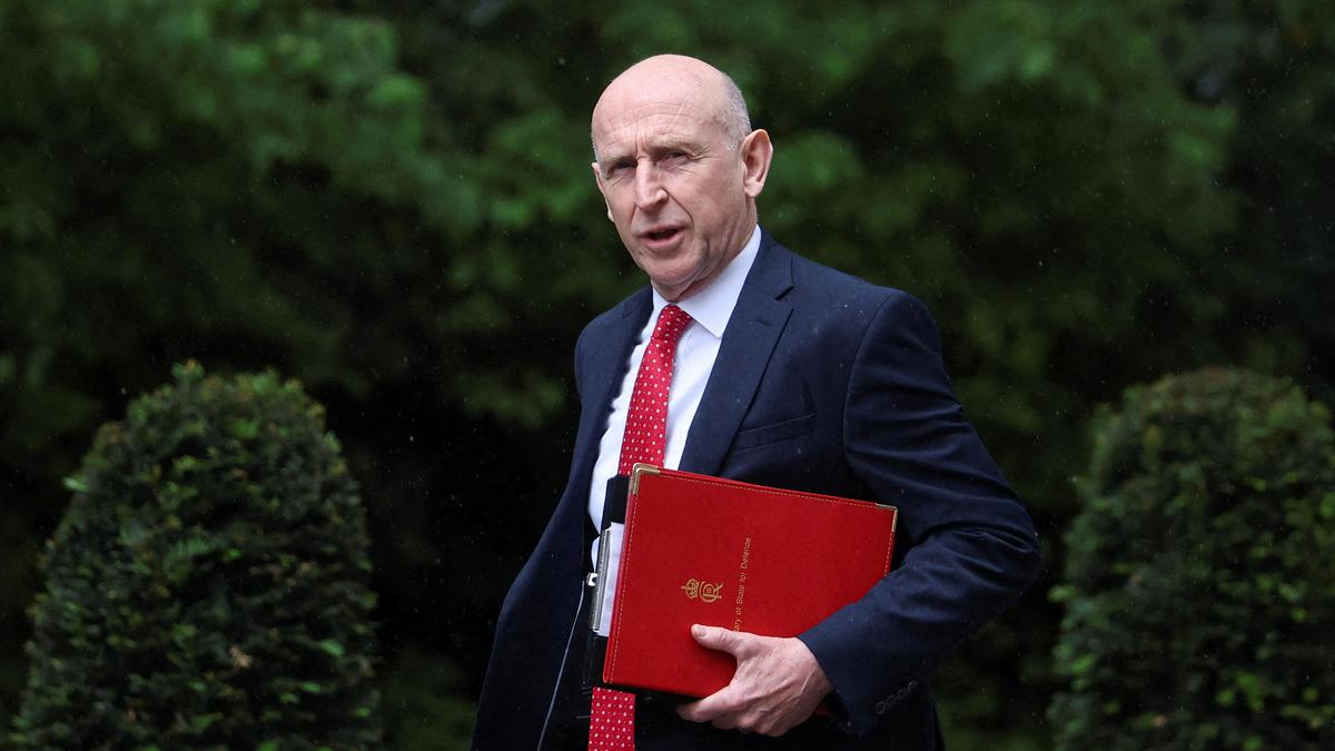 UK Defence Secretary Healey Resigns Over Spending Row
